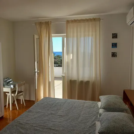 Apartament Sobe Ruza Banjol