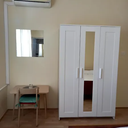 Sobe Ruza Apartament *