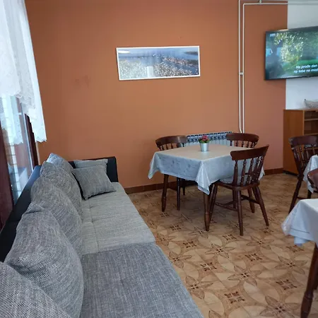 Sobe Ruza Apartmán *