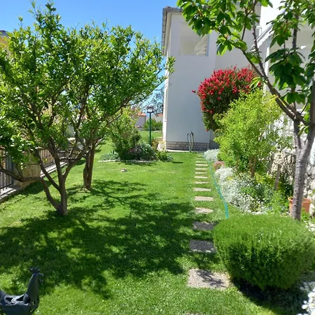 Sobe Ruza Apartment Banjol