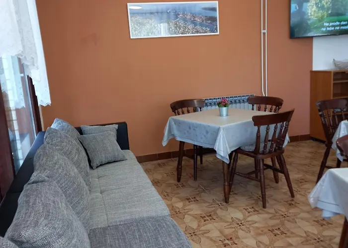Sobe Ruza Apartman *